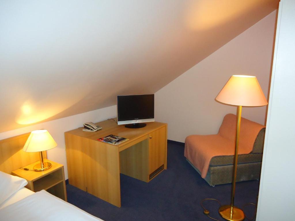 Hotel EL CONDOR Schönefeld Zimmer foto